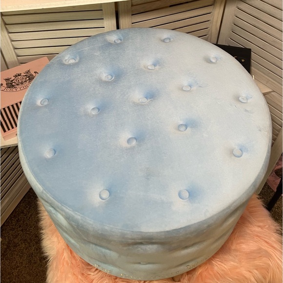 🤓ON HOLD🤩Juicy Couture x Urban Outfitters Ottoman - Picture 5 of 13